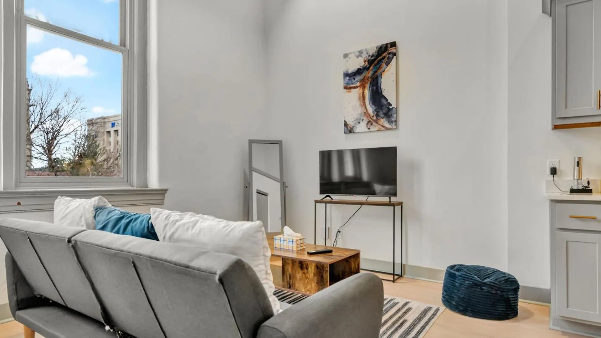 Apartman Bright And Modern Studio In Louisville # 308
