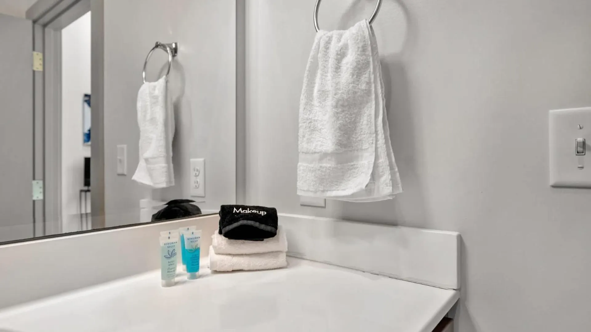 Apartman Bright And Modern Studio In Louisville # 308